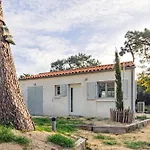 Holiday home Charmante Maison Et Foret Grand-Village-Plage