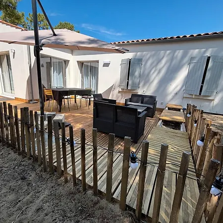 Charmante Maison Et Foret *