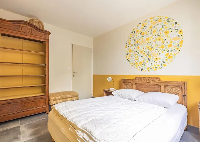 Charmante Maison Et Foret *