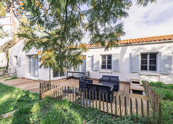 Charmante Maison Et Foret 度假居